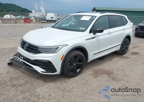 2024 Volkswagen Tiguan 2.0T Se R-Line Black z USA, uszkodzony, nr VIN 3VV8B7AX7RM009601